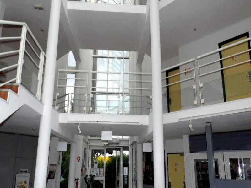 Hotelf1 Longwy Exterior photo